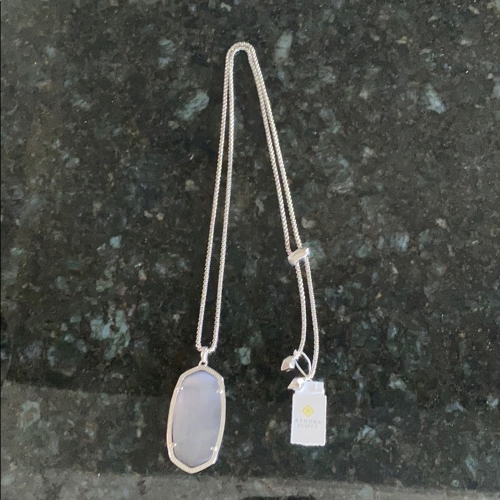 Kendra Scott necklace